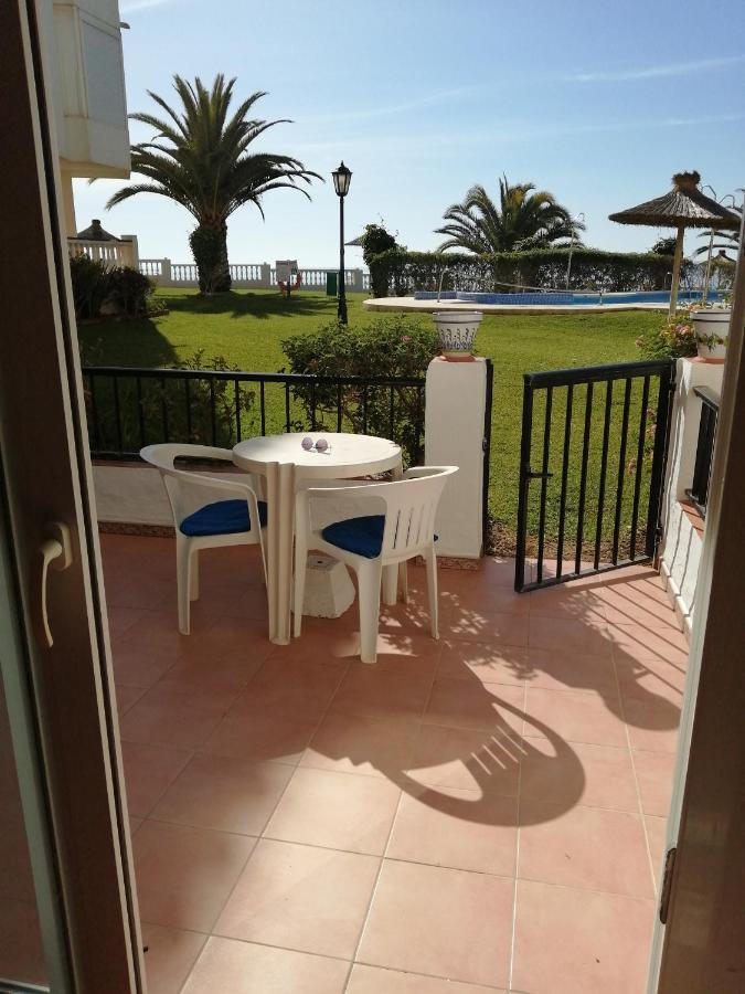 Sea & Pool View Garden Apartment Las Palmeras נרחה מראה חיצוני תמונה